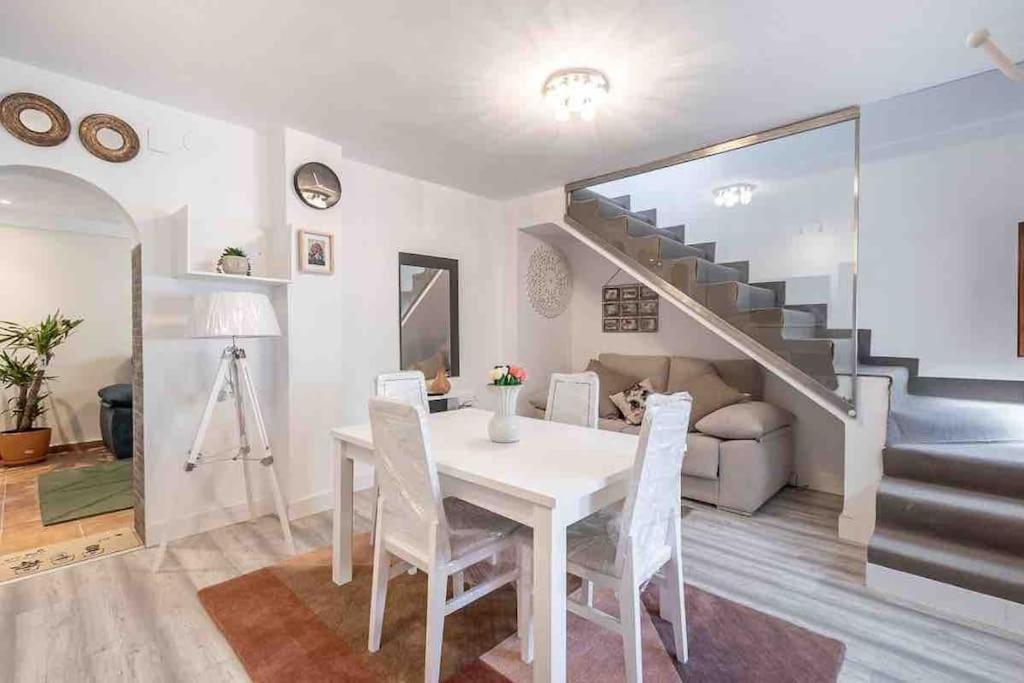 Entire House Close To Albaicin And The City Center Granada Eksteriør billede